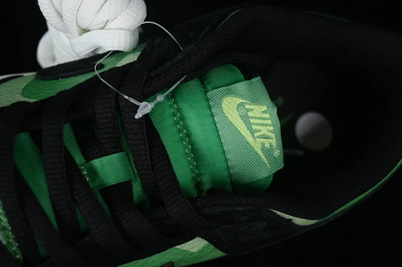 All Categories Nk SB Dunk Series Nk SB Dunk Low Low-top sneakers The Powerpuff Girls x Nk Dunk SB Low Powerpuff Girls joint black and green SB low-top casual sneakers GP5532-062